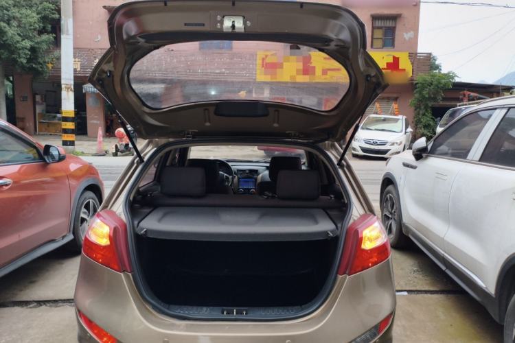 Used FAW Xiali N7 2015 1.3L Automatic Prestige Model