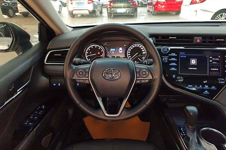 Used Toyota Camry 2018 2.5G Luxury Edition
