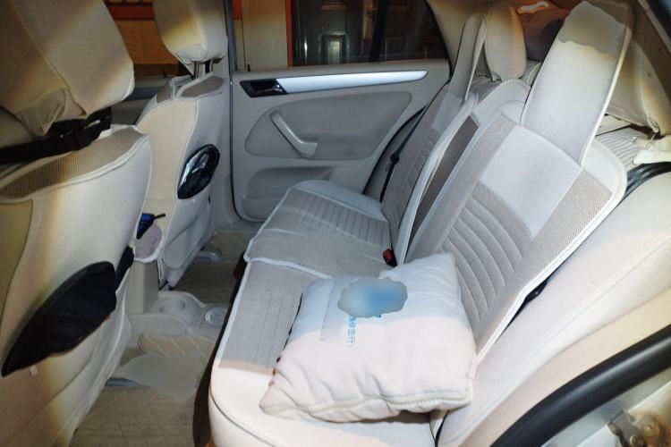 Used Volkswagen Bora 2011 1.6L Manual Fashion Edition
