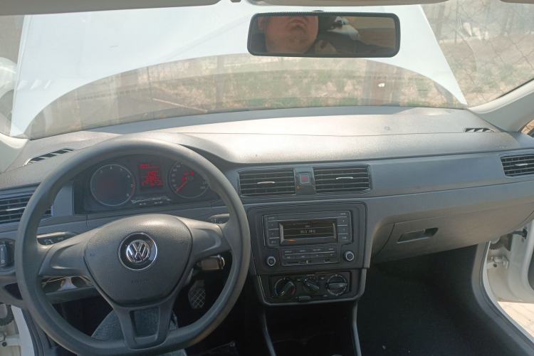 Used Volkswagen Santana 2019 1.5L Manual Fashion Edition China VI Standard Center Console