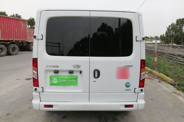 Used SAIC MAXUS Xintu V80 2023 2.0T AMT Classic Aoyuntong Power Version Short Wheelbase Mid-Roof Design 5/6 Seats