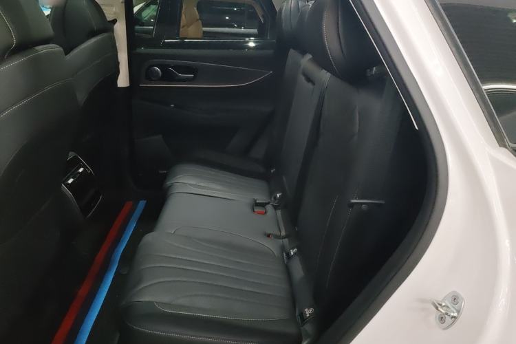 Used Chery Tiggo 9 2025 2.0T Dual-Clutch Two-Wheel Drive Comfort Edition 5 Seats
