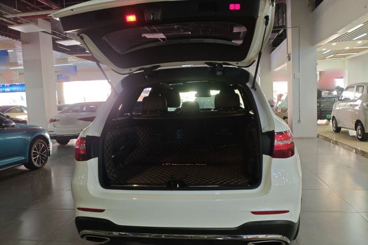 Used Mercedes-Benz GLC 2019 Facelift GLC 260 L 4MATIC Luxury Model
