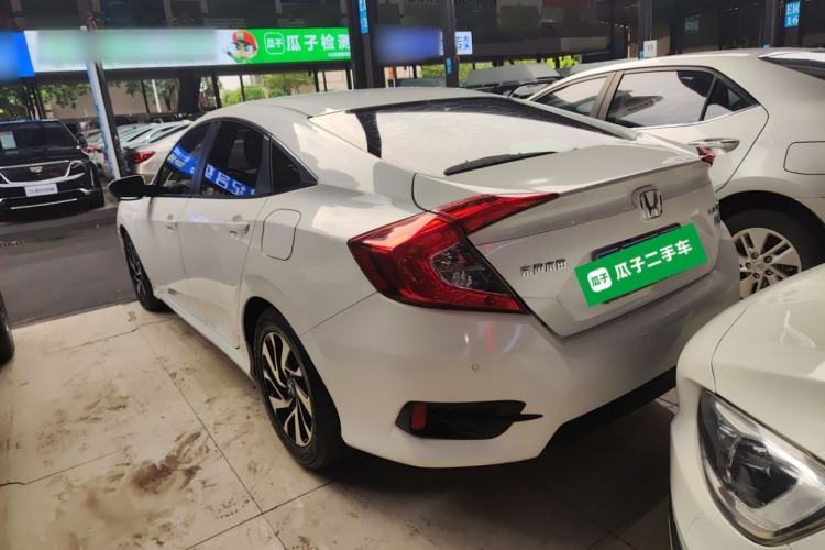 Used Honda Civic 2016 220TURBO CVT Luxury Edition
