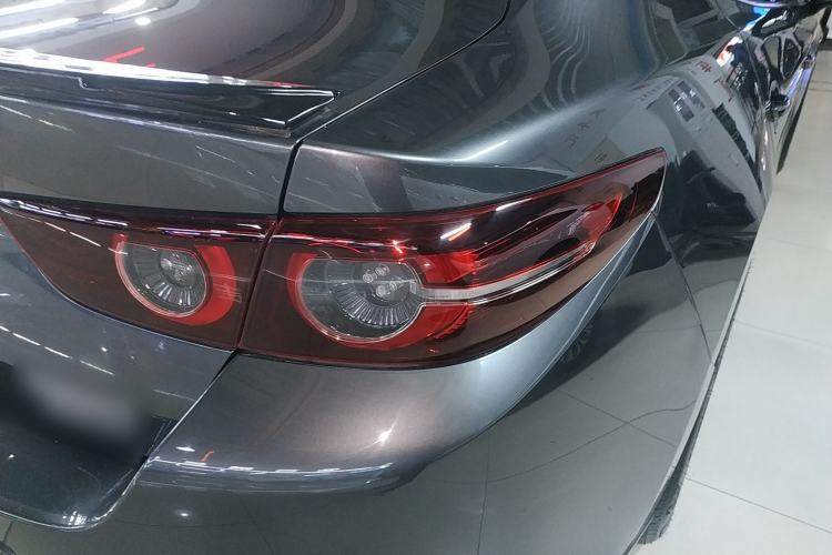 Used Mazda 3 Axela 2022 2.0L Automatic Zhi Rui Obsidian Edition
