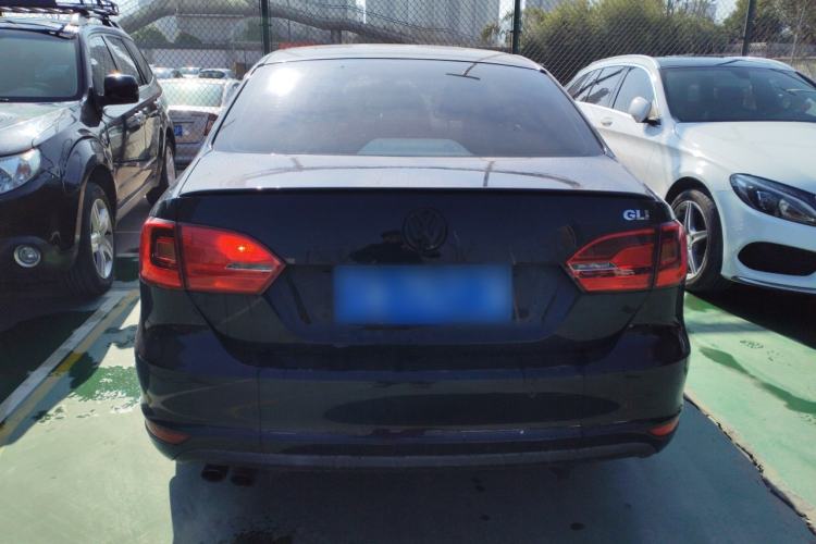 Used Volkswagen Sagitar 2013 2.0 TSI GLI