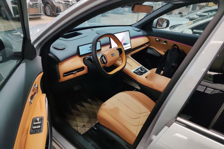 Used Geely Galaxy Galaxy Xingjian 7 EM-i 2025 120km Flagship Edition
