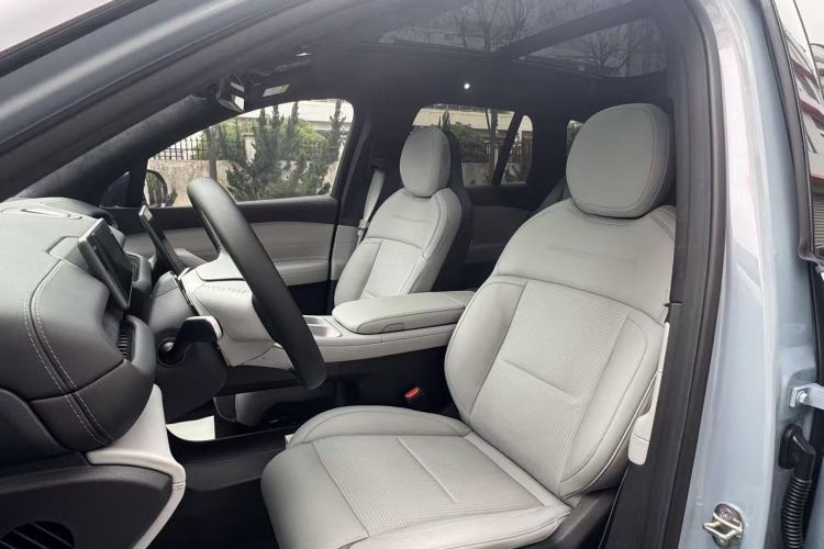 Used Nio ES6 2024 75 kWh Interior 4