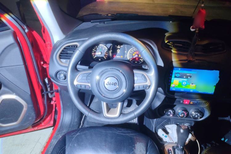 Used Jeep Renegade 2017 180T Automatic High-Energy Version
