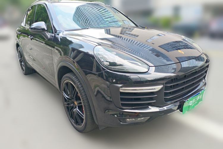 Used Porsche Cayenne 2015 Cayenne Turbo 4.8T Front Right 45 Deg