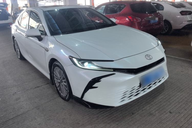Used Toyota Camry 2024 Dual-Motor 2.0 HGVP Luxury Edition Front Right 45 Deg
