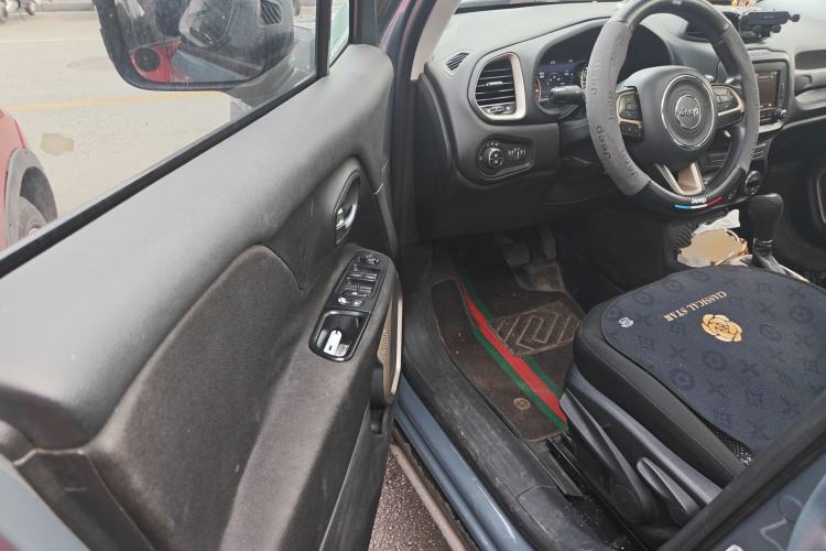 Used Jeep Renegade 2016 1.4T Automatic Jingneng Version+ Driver Seat