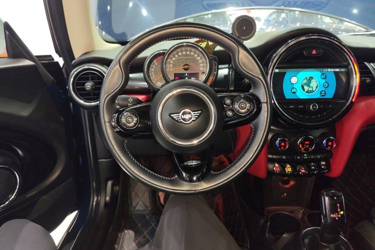 Used MINI 2018 1.5T COOPER Artist