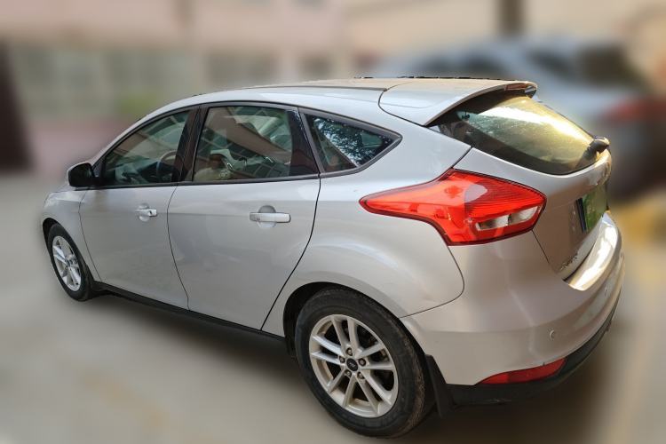 Used Ford Focus 2015 Hatchback 1.6L Automatic Fashion Edition
