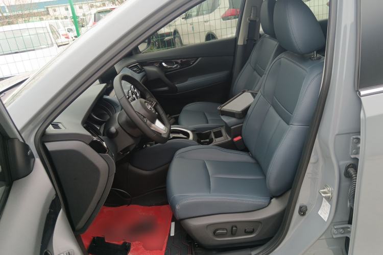 Used Nissan X-Trail 2025 Honor 2.0L Two-Wheel Drive Leading Edition Left Front Seat