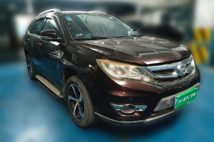Used BYD S7 2015 2.0T Automatic Prestige Model Front Right 45 Deg