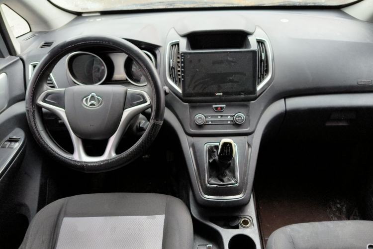 Used CHANGAN KAICHENG Ruixing S50 2018 S50V 1.5L Logistics Version 7 Seats China V Standard Center Console