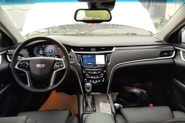 Used Cadillac XTS 2018 28T Luxury Edition Center Console