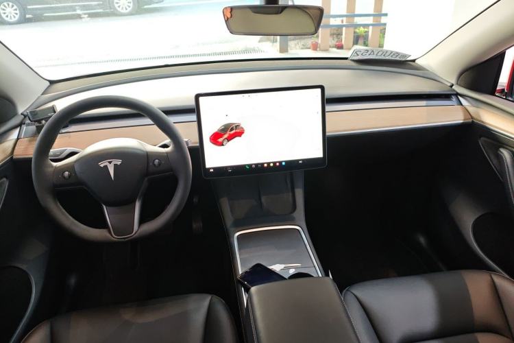 Used Tesla Model Y 2021 Long-Range All-Wheel-Drive Version 3D7