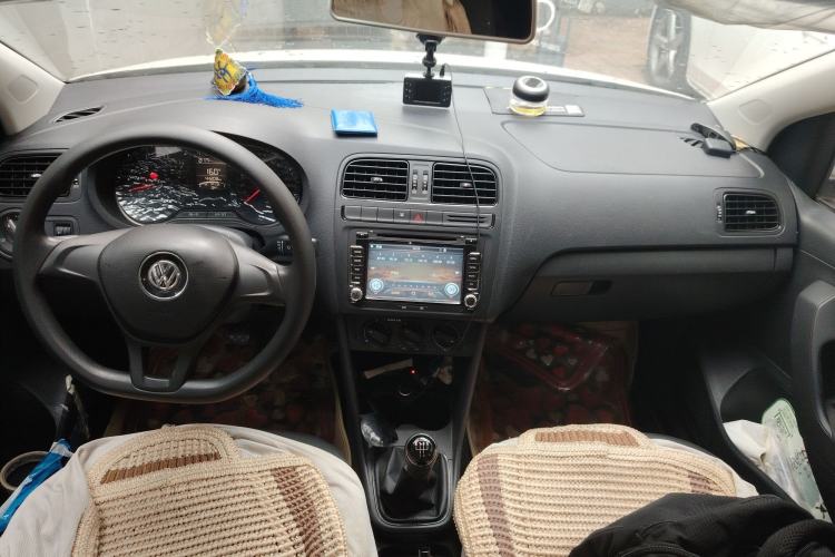 Used Volkswagen Polo 2016 1.4L Manual Fashion Model
