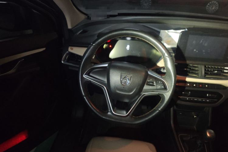 Used Baojun 360 2018 1.5L Manual Luxury Edition China V Steering Wheel
