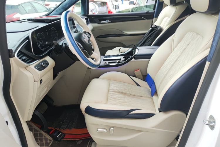 Used Buick GL8 2021 ES Landtrek 653T Comfort Edition
