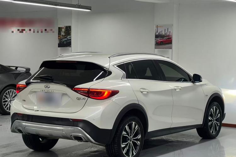 Used Infiniti QX30 2017 2.0T Four-Wheel Drive Fashion Edition