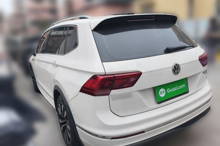 Used Volkswagen Tiguan L 2020 330TSI Automatic Two-Wheel Drive R-Line Flagship Version China VI Standard