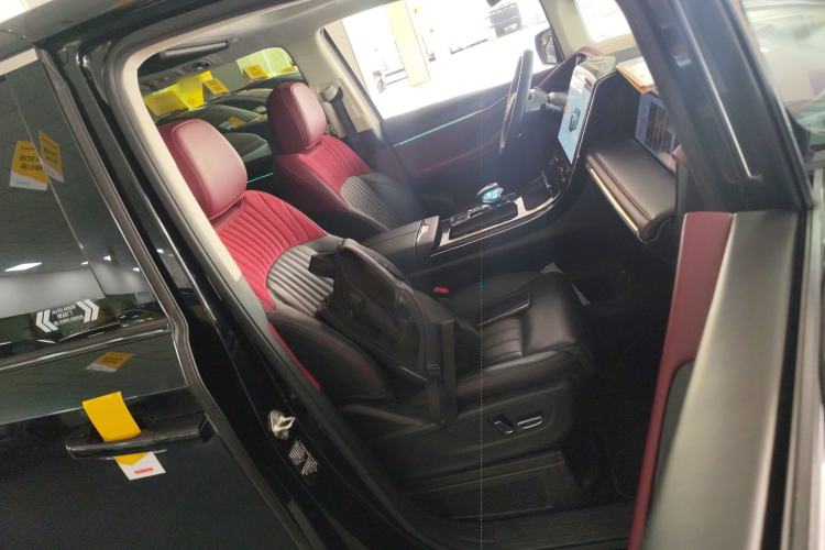 Used GAC Trumpchi E9 2023 E9 Master Model Right Front Seat