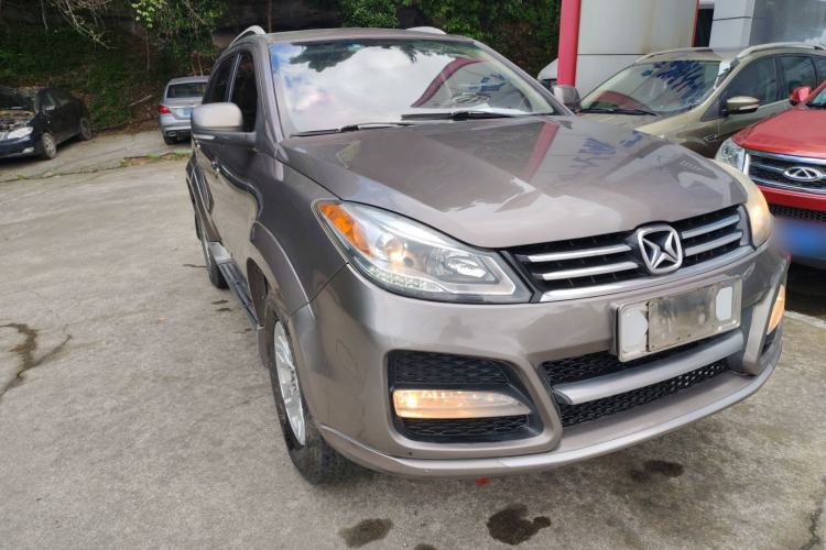 Used JMC Yusheng S350 2013 2.4T Automatic 2WD Diesel Ultra-Luxury 7-Seater Front Right 45 Deg