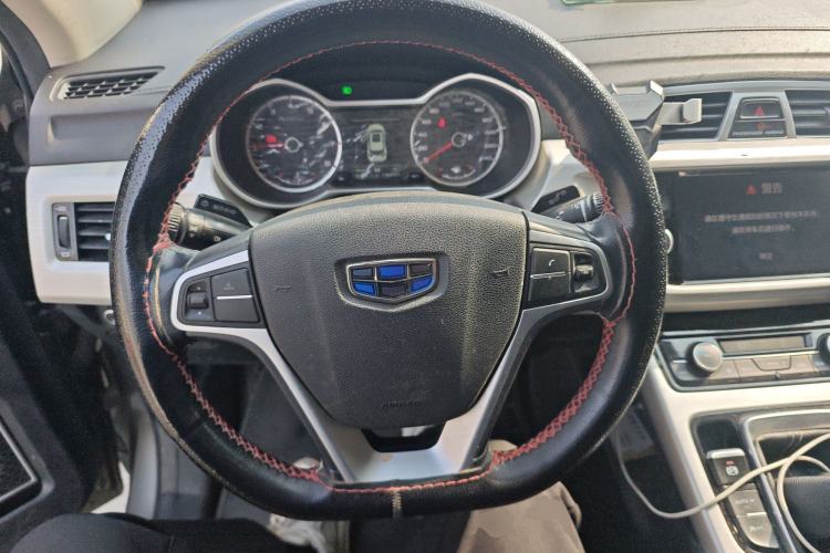 Used Geely Auto Emgrand X7 Sport 2018 2.0L Manual Two-Wheel Drive Zhiya Version Steering Wheel