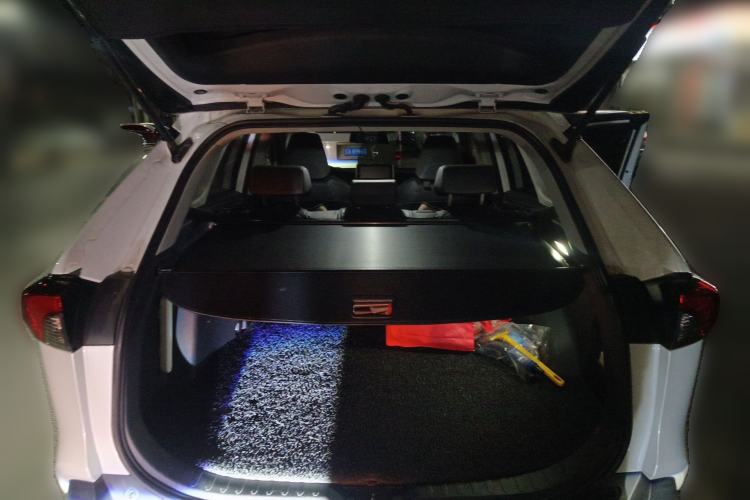 Used Toyota RAV4 2021 2.0L CVT 4x4 Style PLUS Edition Trunk