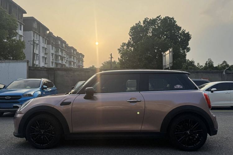 Used MINI MINI 2022 Updated 1.5T COOPER Artist
