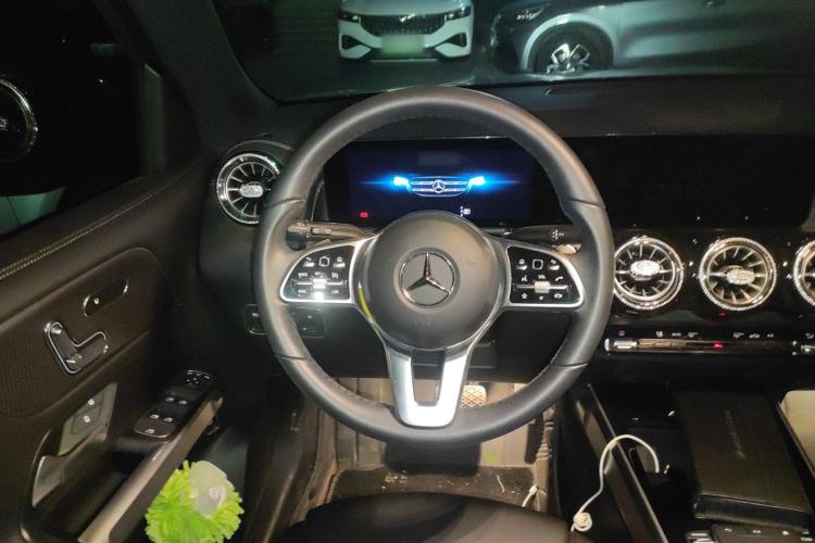 Used Mercedes-Benz GLB 2023 GLB 220 Fashion Model Steering Wheel