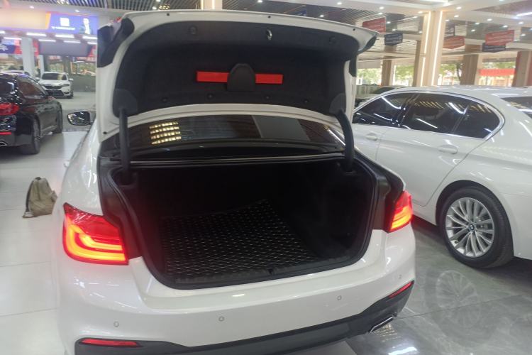 Used BMW 5 Series 2018 530Li Leading Model M Sport Package
