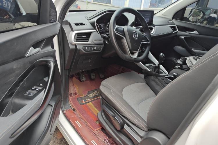 Used Baojun 530 2019 1.5T Manual Elite 7-seater National V Driver Seat