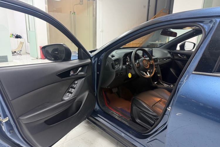 Used Mazda CX-4 2021 2.0L Automatic Two-Wheel Drive Blue Sky Dynamic Edition