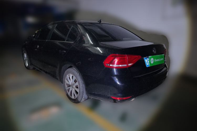 Used Volkswagen Lavida 2017 1.6L Automatic Comfort Edition
