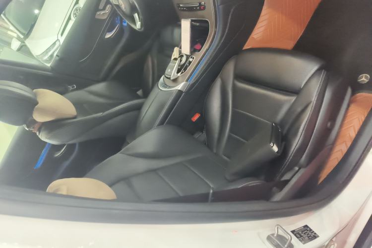 Used Mercedes-Benz GLC 2018 GLC 300 4MATIC Sport Edition Right Front Seat