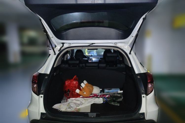 Used Honda Vezel 2017 1.8L CVT Front-Wheel Drive Pioneer Edition
