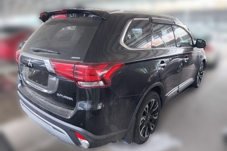 Used Mitsubishi Outlander 2020 2.4L 4x4 Zhi Xiang Edition 5 Seats
