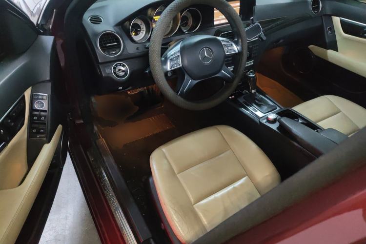 Used Mercedes-Benz C-Class 2011 C 200 CGI Fashion Model Driver Seat