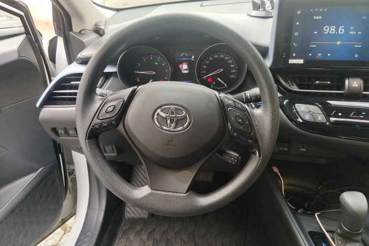Used Toyota IZOA 2021 2.0L Enjoy Edition