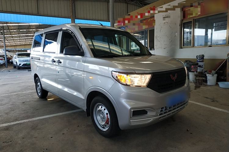 Used Wuling Hongguang V 2022 1.5L Jingqu Edition Electric-Assist LAR