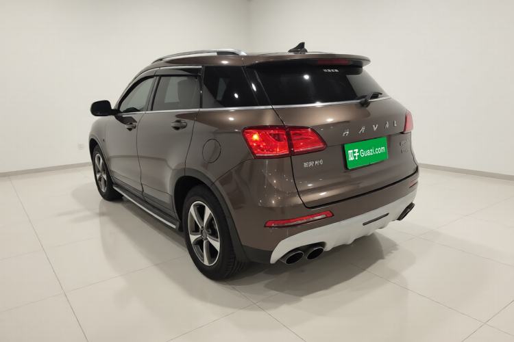 Used Haval H6 Coupe 2017 Blue Label 2.0T Automatic Two-Wheel Drive Urban Model Exterior 2