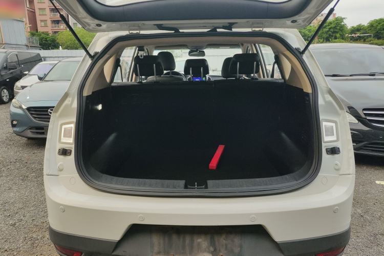 Used Baojun 560 2016 1.5T Manual Luxury Model Trunk