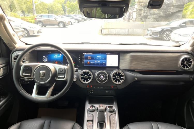 Used Tank 300 2023 City Edition 2.0T—Stylish as Ever