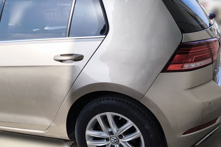 Used Volkswagen Golf 2018 1.6L Automatic Comfort Model Rear Left 45 Deg