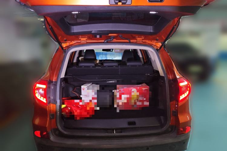 Used BYD Song New Energy 2017 Song DM 1.5TID All-Wheel Drive Luxury Model Trunk