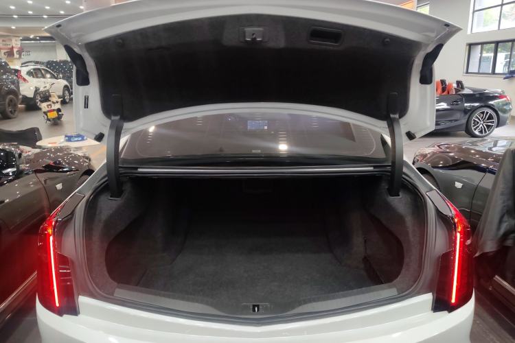 Used Cadillac CT6 2022 28T Luxury Edition Trunk